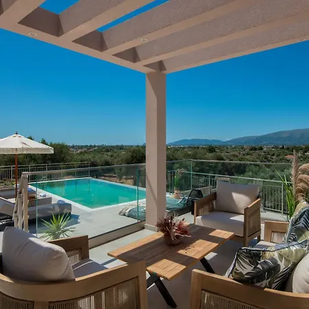 De Hierro Exclusive - Magical Hospitality In A With Pool And Breathtaking Views By Mana Gers Villa Plános